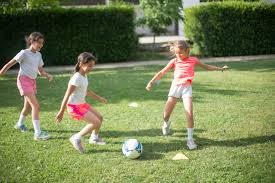 洛杉矶道奇队宣布前主帅马丁利离职，由罗伯茨接任